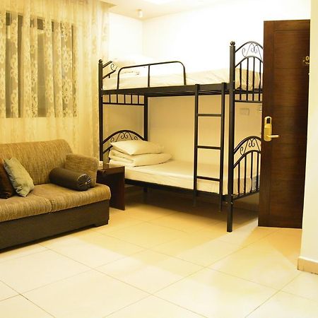 Nadine Hotel Suites Amman Bagian luar foto