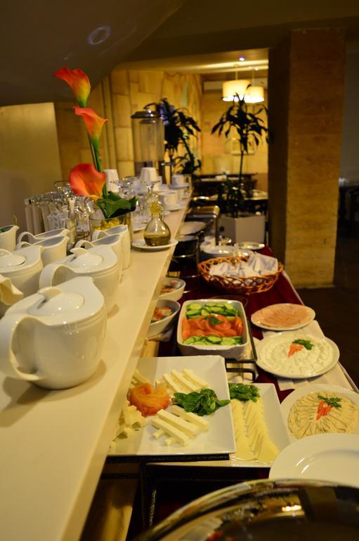 Nadine Hotel Suites Amman Bagian luar foto